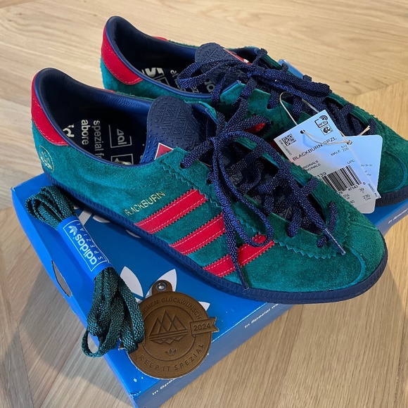 NIB Adidas Spezial Sneakers